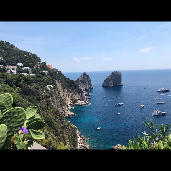 Meet your Posher, Cynthia - Picture 5 of 15